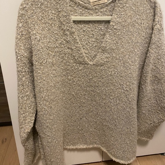 Urban Outfitters Cozy Sweater - Picture 4 of 4